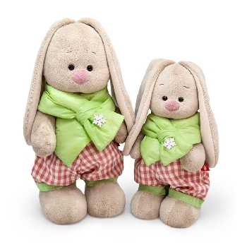 Зайка Ми в дутом шарфе