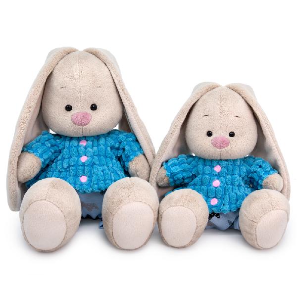 Зайка Ми в голубой курточке и штанишках