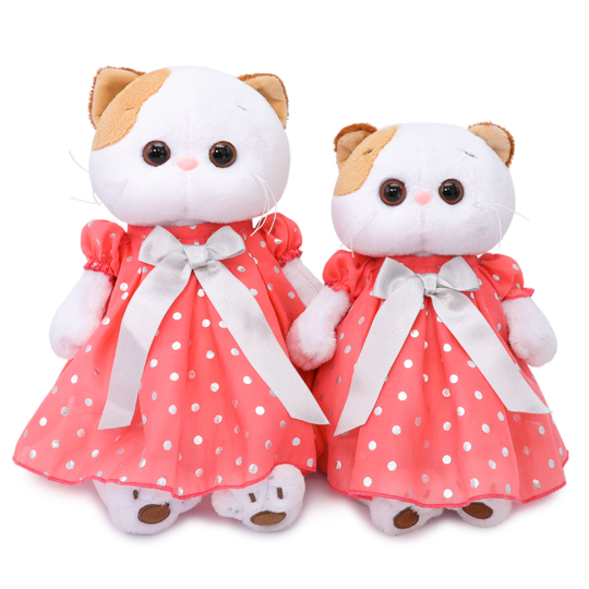 Ли-Ли в платье в горошек