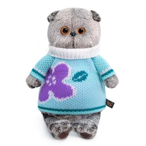 Басик в весеннем свитере