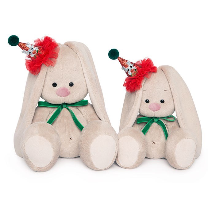 Зайка Ми в колпачке с зеленым бантиком