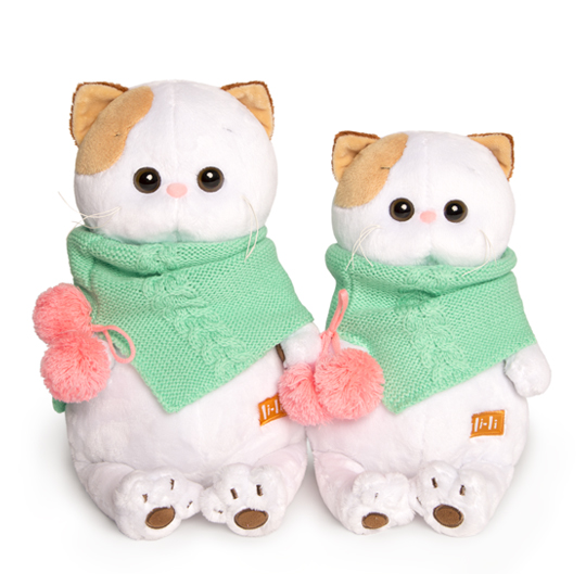 Ли-Ли в бирюзовом снуде