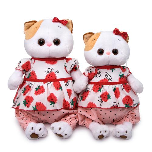 Ли-Ли в блузке с клубничками