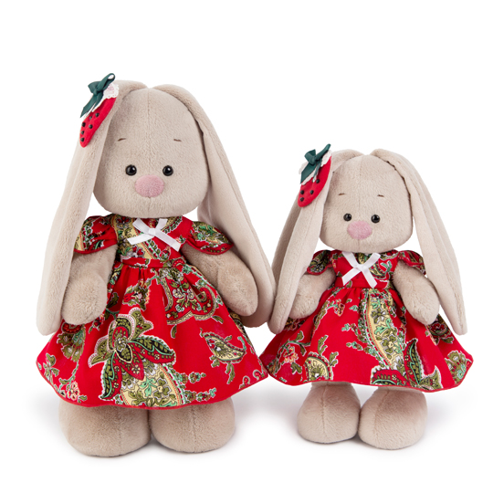 Зайка Ми в красном платье и с клубничкой