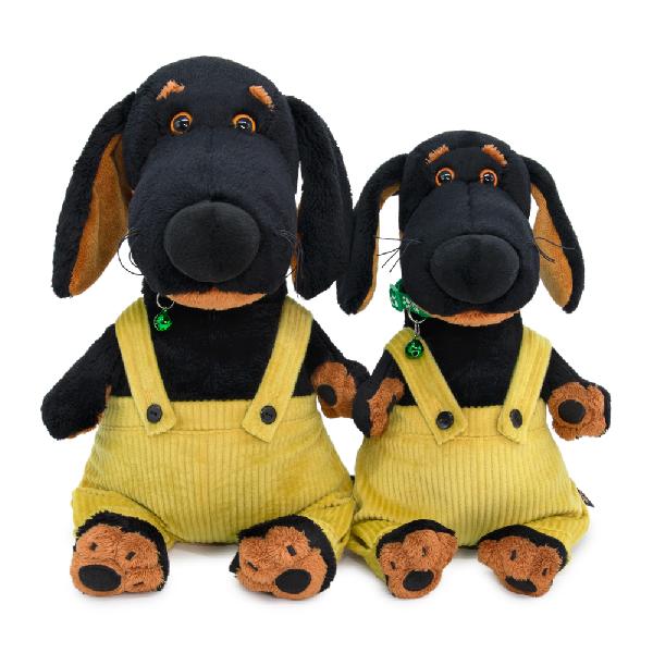 Ваксон в штанах на лямках