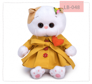 Ли-Ли беби в плаще и с сердечком