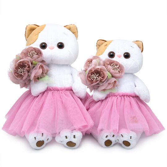 Ли-Ли с букетом