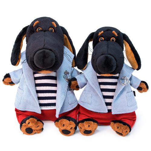 Ваксон в костюме с тельняшкой