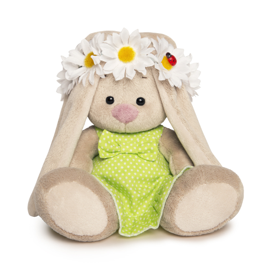 Зайка Ми в зеленом сарафанчике и в венке из ромашек