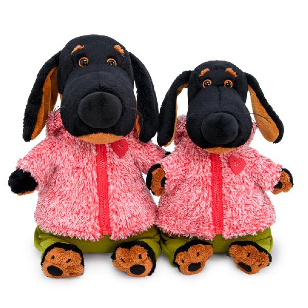 Ваксон в теплом костюме с сердечком