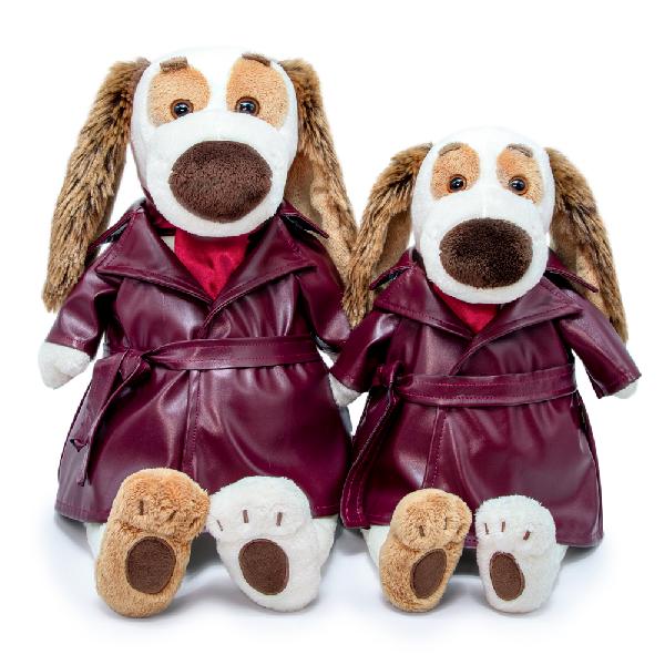 Бартоломей в пальто из экокожи