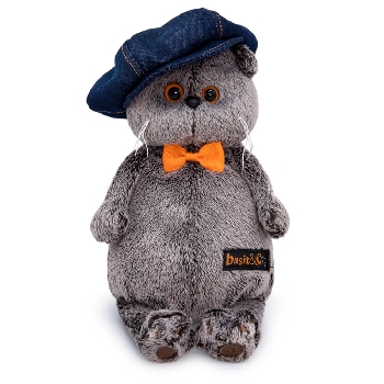 Басик в джинсовой кепке