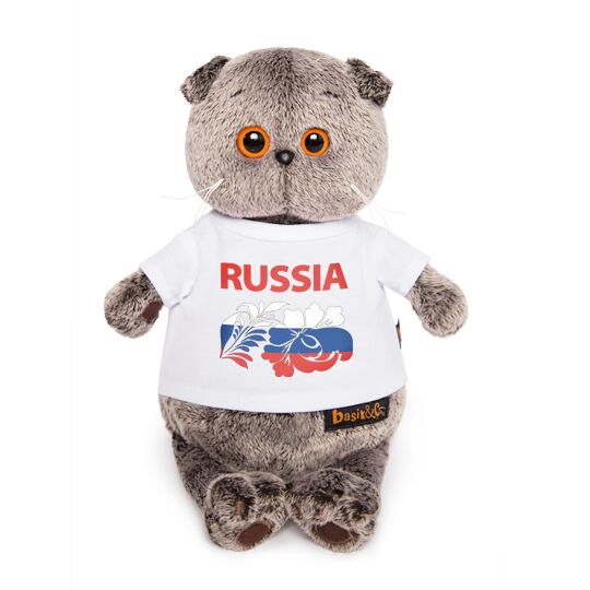 Басик в футболке с принтом "Россия"