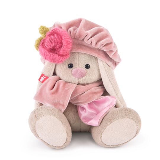 Зайка Ми в берете с вязаным цветком