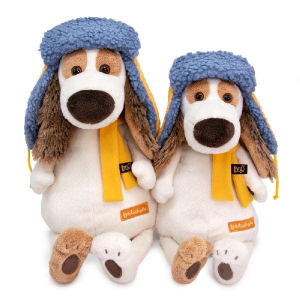 Бартоломей в стеганой шапке и шарфе