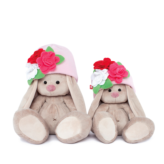 Зайка Ми в шапочке с цветами