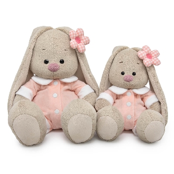 Зайка Ми в спальном комбинезоне