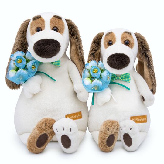 Бартоломей с букетом