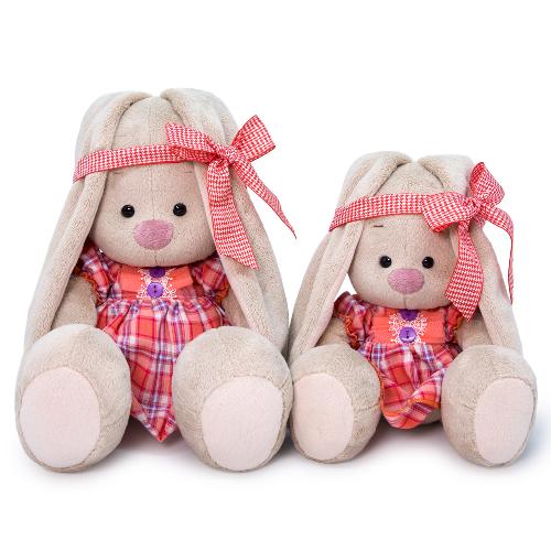 Зайка Ми в клетчатом платье